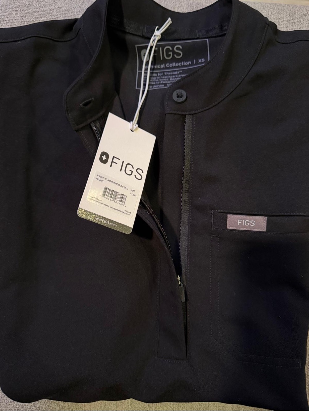 Figs Black Black Montex relaxed mock neck scrub top XS